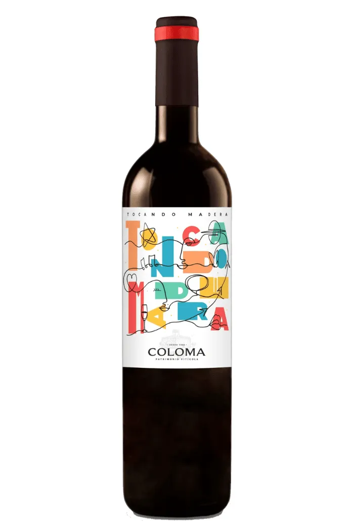 Coloma Tocando Madera